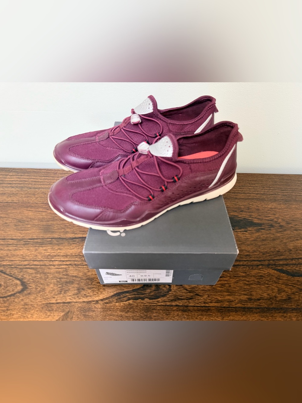 Ecco Women's Slip-On genuine leather Athletic Sneakers - Burgundy